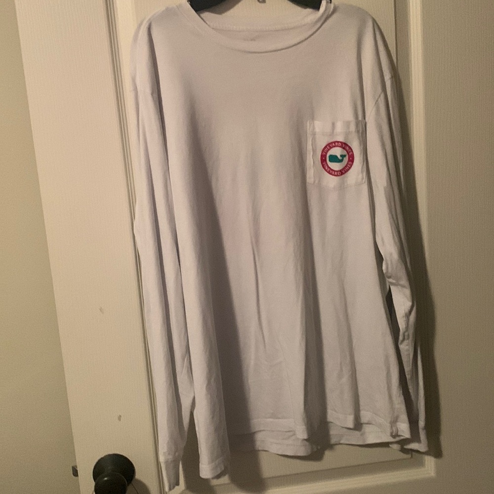 Vineyard Vines white/red/green long sleeve